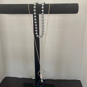 Bundle and save $$$$. Set of 2 necklaces.